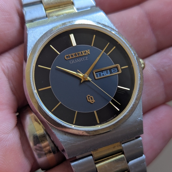 Citizen Other - Citizen Vintage Day-Date Quartz Watch Black Dial & Two-Tone Bracelet - RUNNING